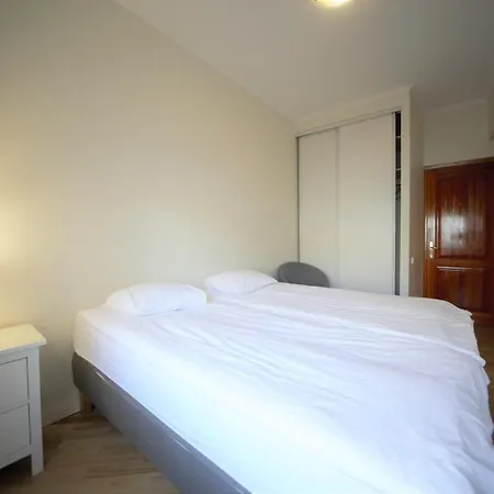 Old Town 2 Bedroom / Location *